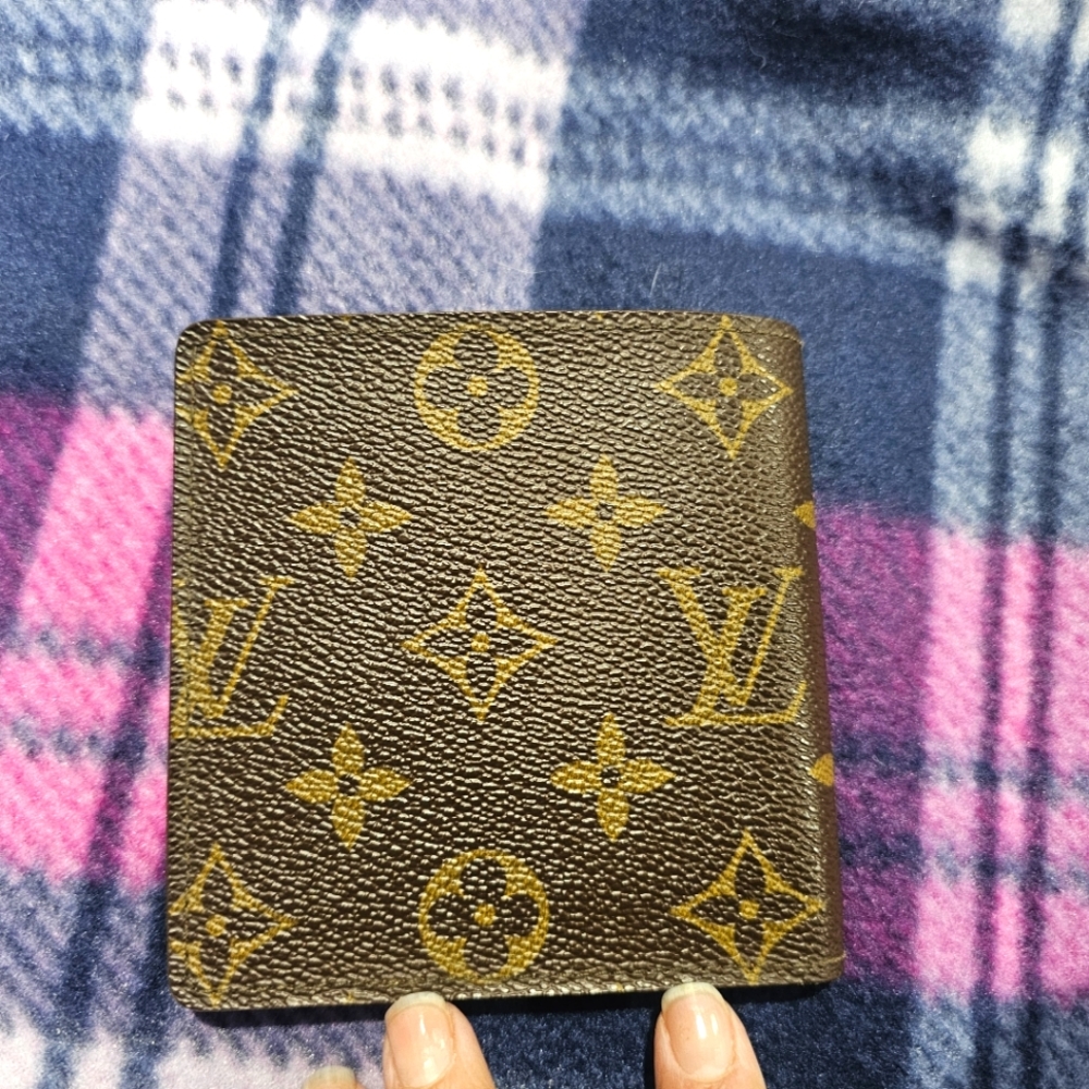 Authentic Vintage Louis Vuitton Monogram Bi-Fold Wallet